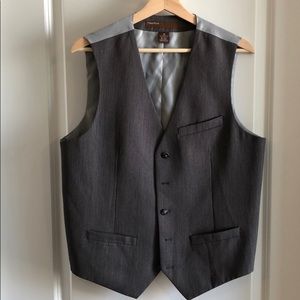 Vest- Perry Ellis- medium